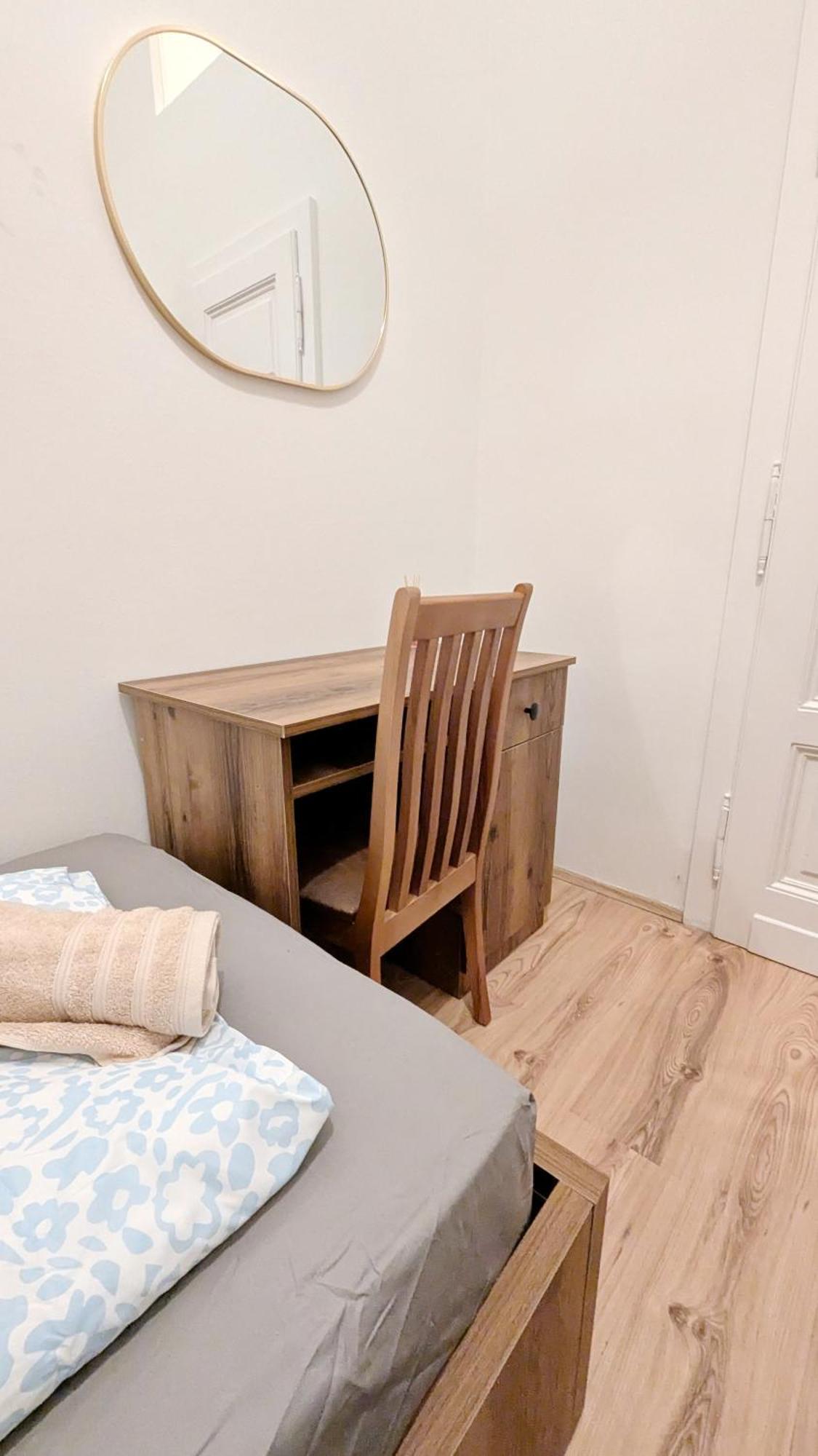 Accommodatie bij particulieren Spacious - 15 Min From Airport & Center, 5 Min From Main-bus Station Ez 1-9