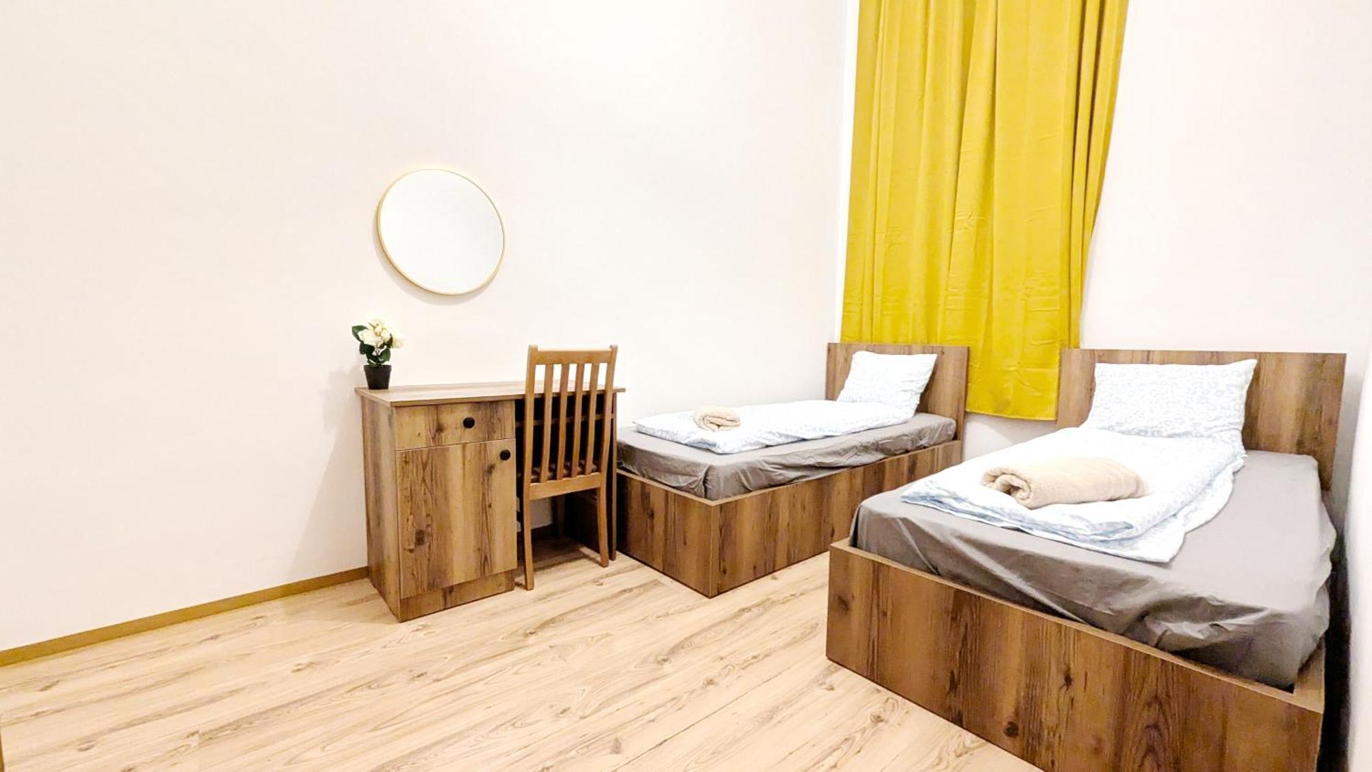 Spacious - 15 Min From Airport & Center, 5 Min From Main-bus Station Ez 1-9 Accommodatie bij particulieren
