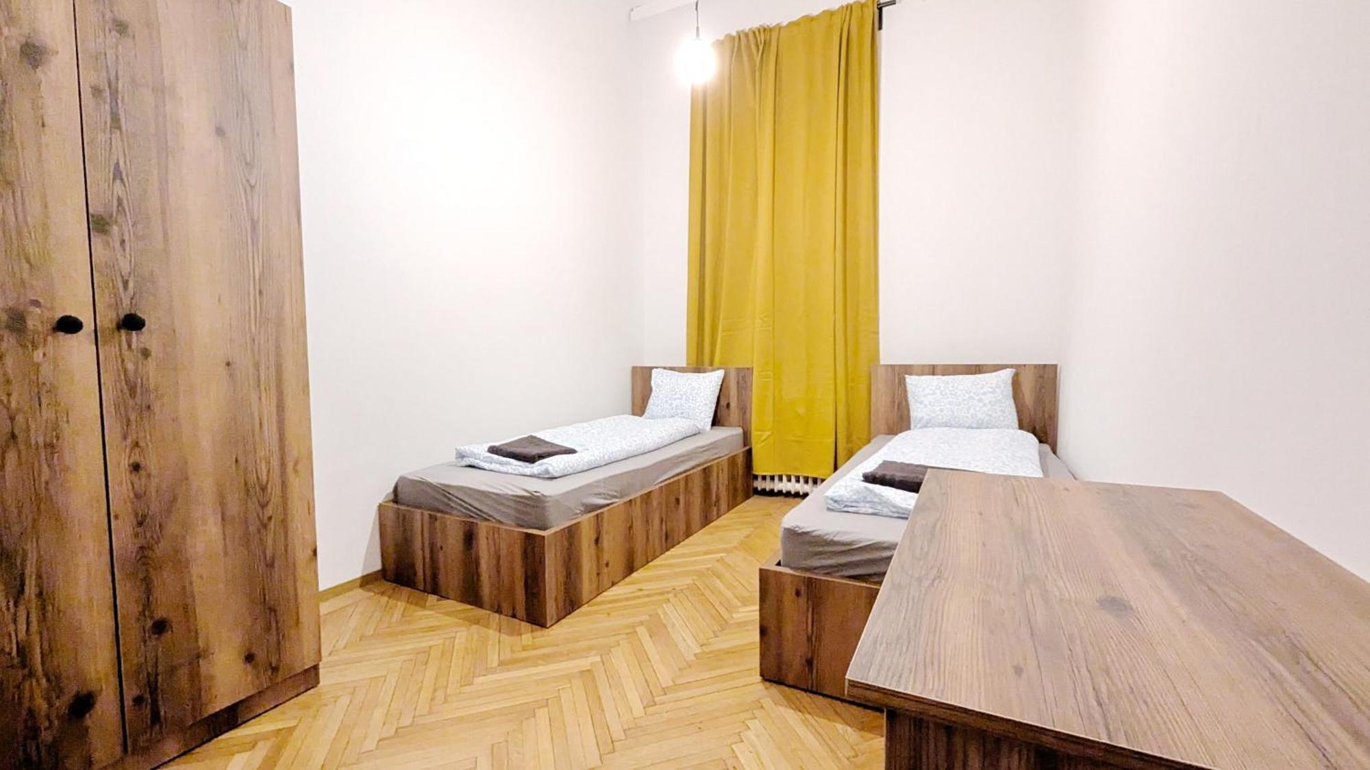 Spacious - 15 Min From Airport & Center, 5 Min From Main-bus Station Ez 1-9 Séjour chez l'habitant