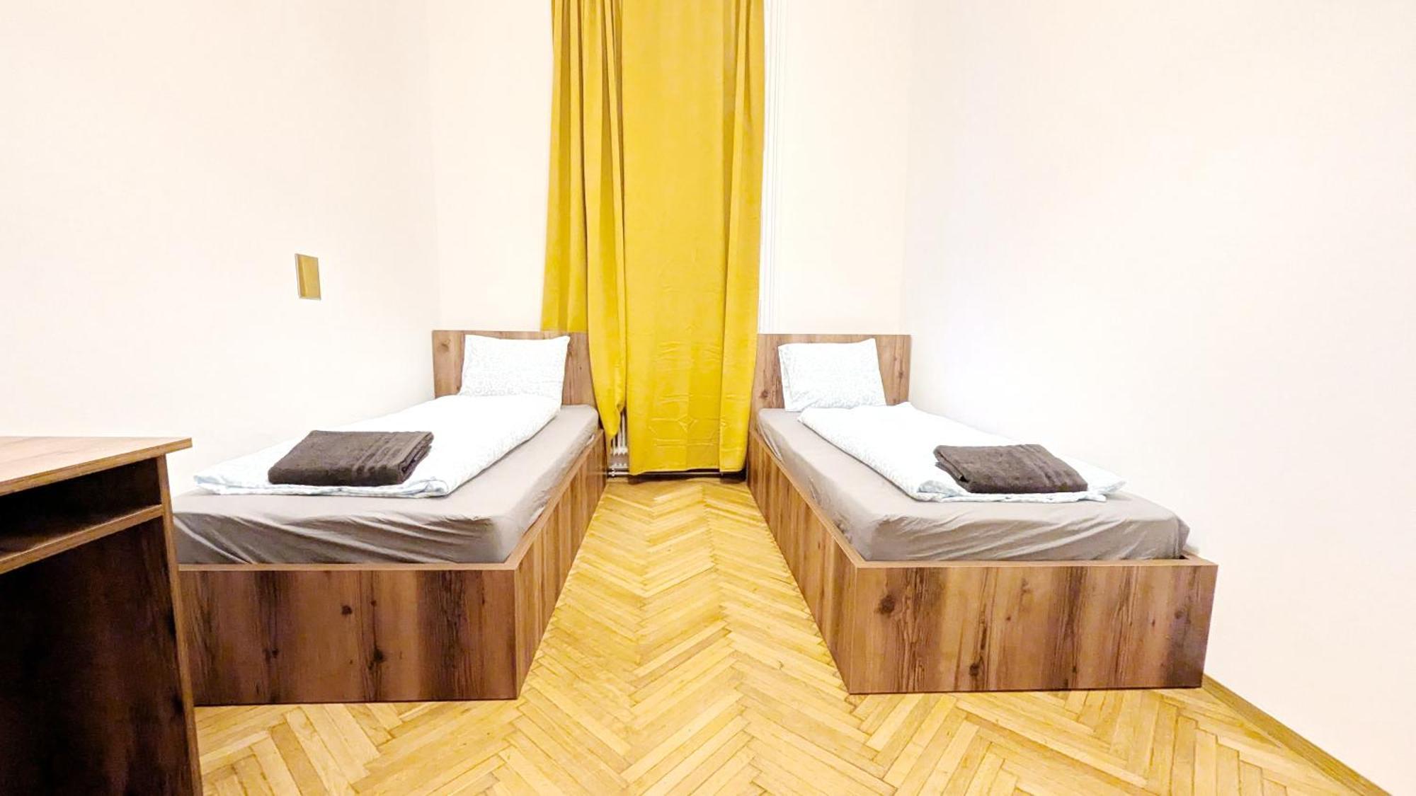 Spacious - 15 Min From Airport & Center, 5 Min From Main-bus Station Ez 1-9 Vienne
