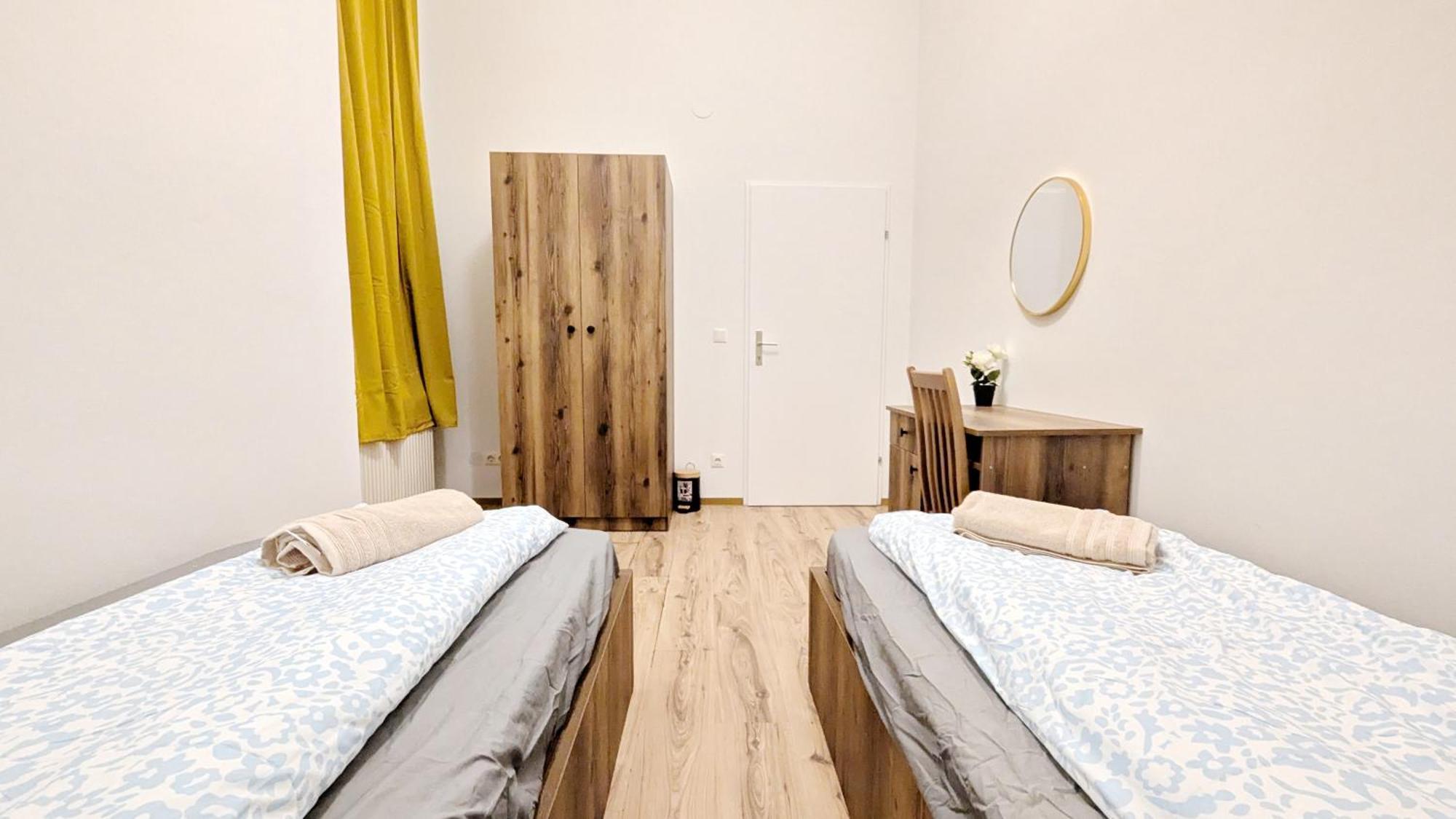 Spacious - 15 Min From Airport & Center, 5 Min From Main-bus Station Ez 1-9 * Vienne